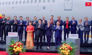 Chủ tịch nước Lương Cường chứng kiến bàn giao tàu bay Boeing đầu tiên cho Vietjet